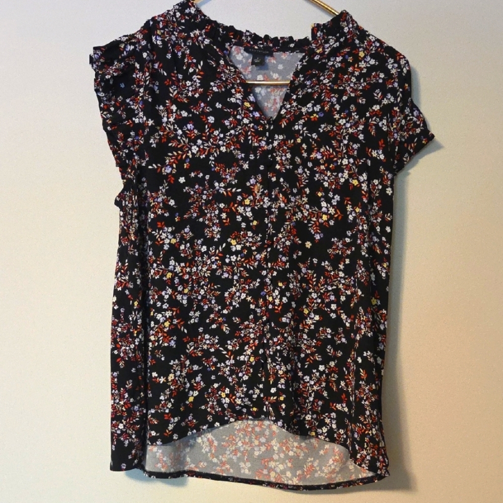 Ann Taylor Black and Pink Ruffled Cap Sleeve Blouse